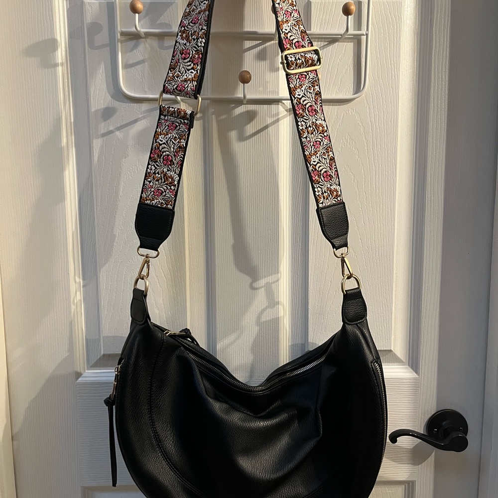 Urban Originals Black Vegan Leather Hobo Bag – Anthropologie – NWOT